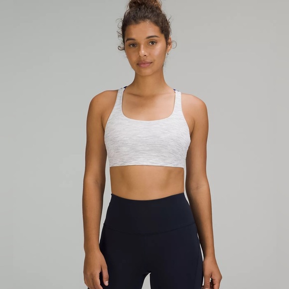 Lululemon • Energy Sports Bra • Size 6 - Picture 4 of 7